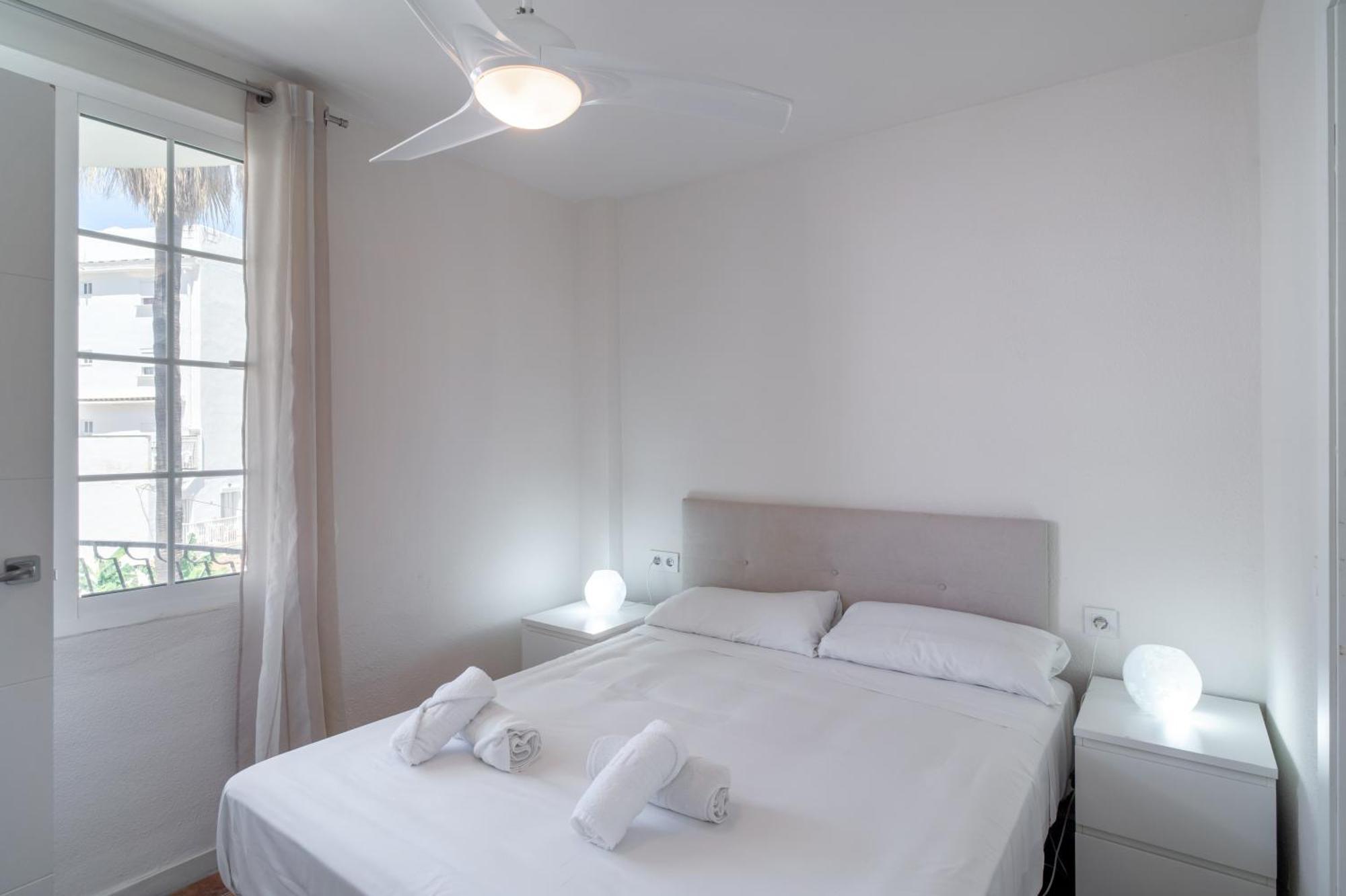 Acapulco Playa 301 Apartments Casasol Нерха Екстериор снимка